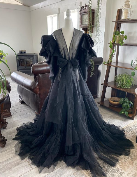 All Dresses for Rent Tagged "Plus Size" Salt Gowns All Dresses for Rent Tagged "Plus Size" Salt Gowns